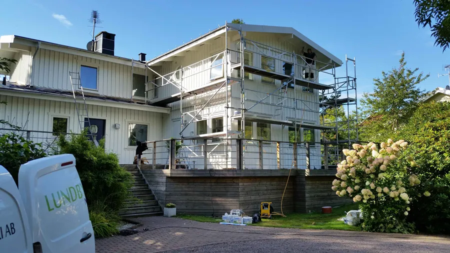 Lundby Måleri målar villa i Göteborg